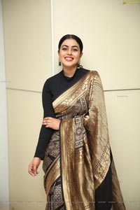 Poorna at Sundari Movie Trailer Launch