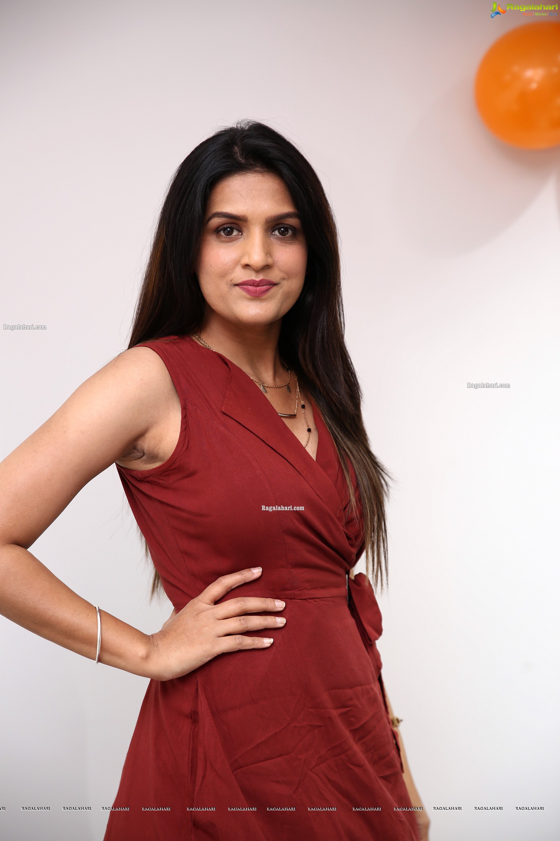 Ritu Biradar in Maroon Front Tie Knot Dress, HD Photo Gallery