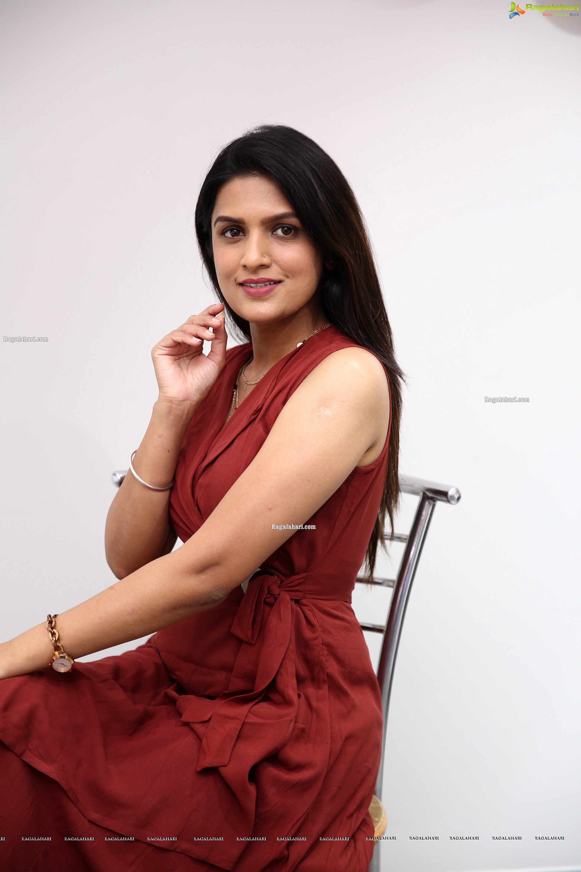 Ritu Biradar in Maroon Front Tie Knot Dress, HD Photo Gallery