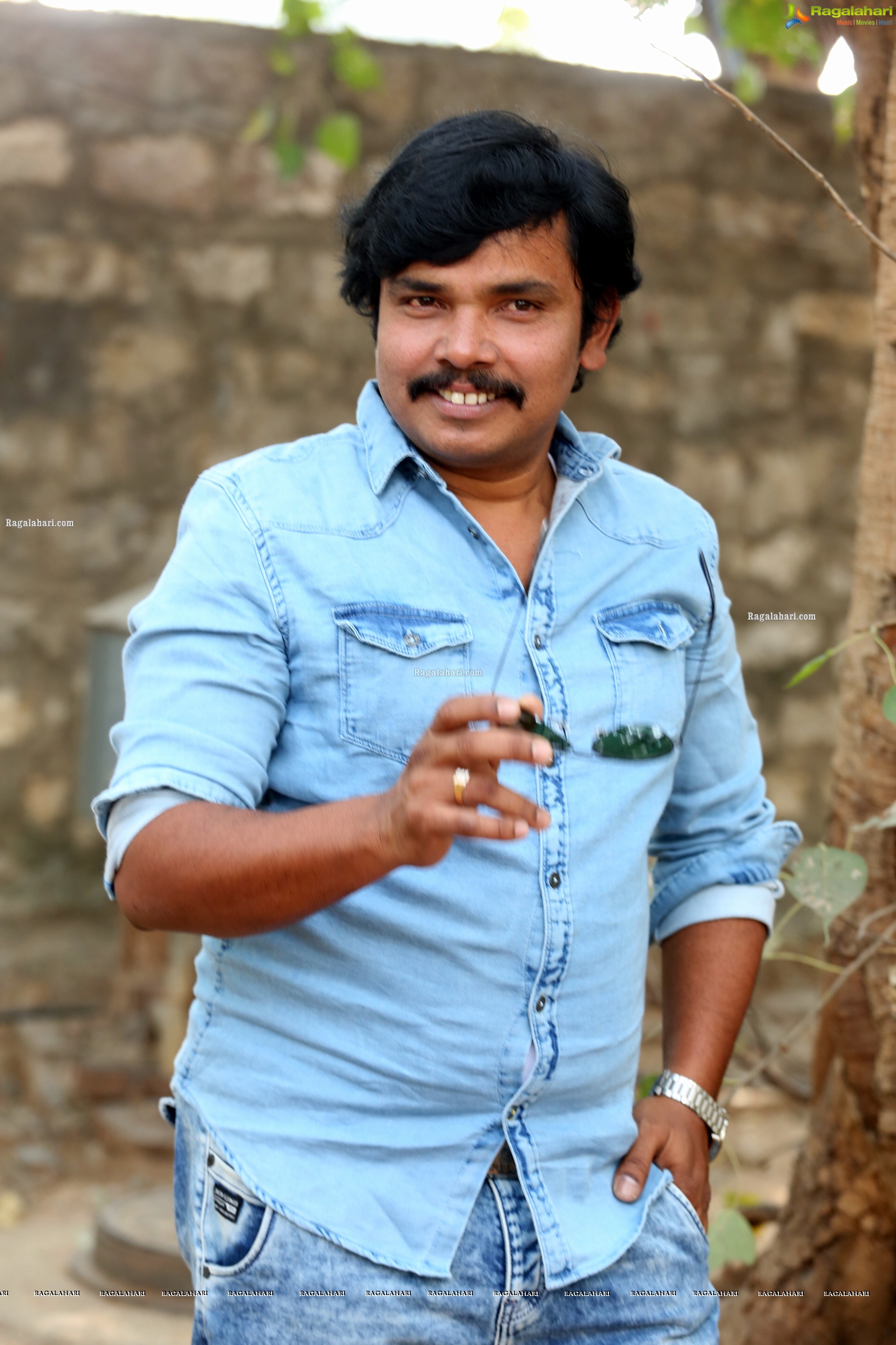 Sampoornesh Babu at Bazaar Rowdy Movie Poster Launch, HD Photo Gallery