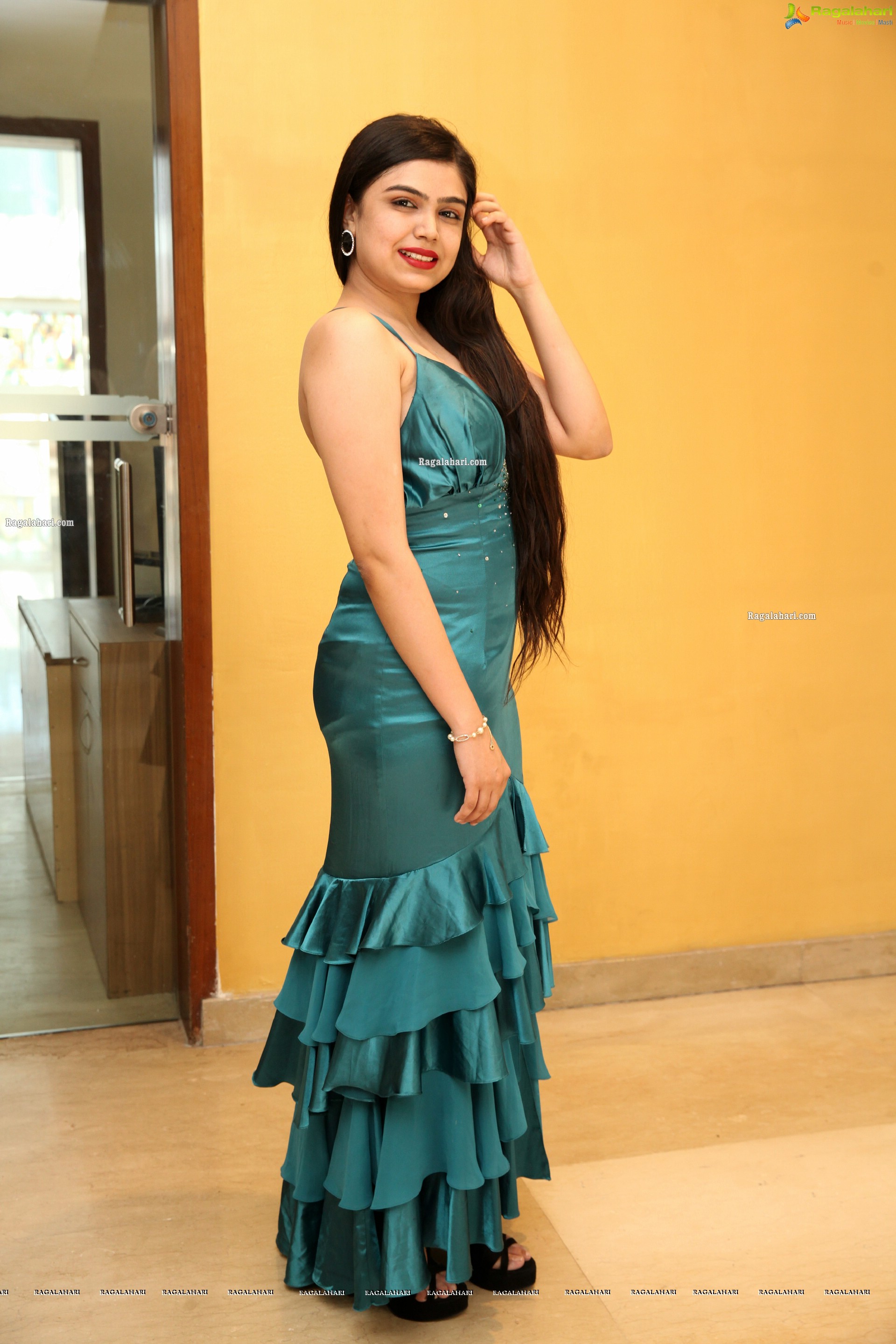 Selvin Batada in Dark Turquoise Spaghetti Straps Satin Dress, HD Photo Gallery