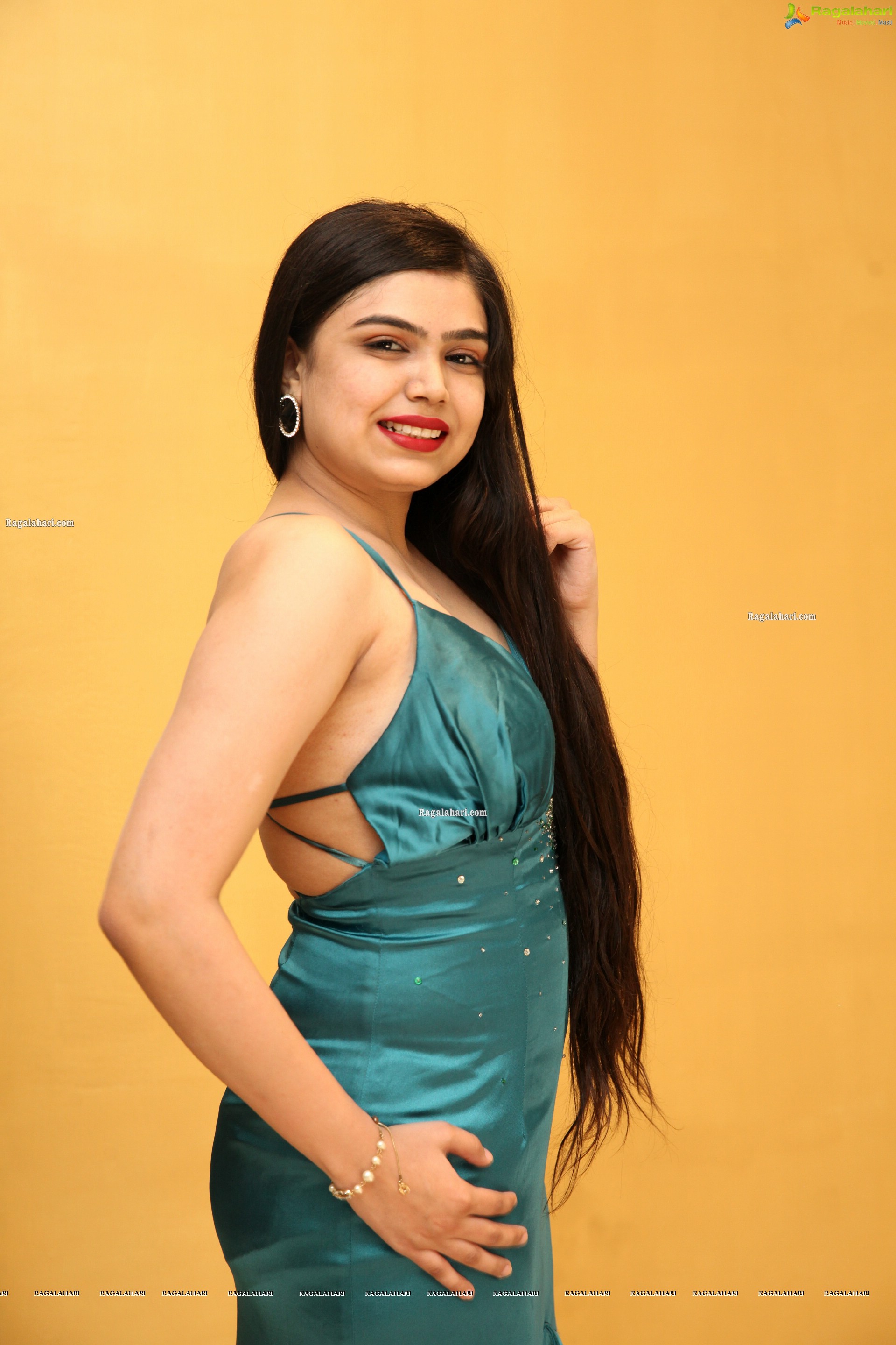 Selvin Batada in Dark Turquoise Spaghetti Straps Satin Dress, HD Photo Gallery