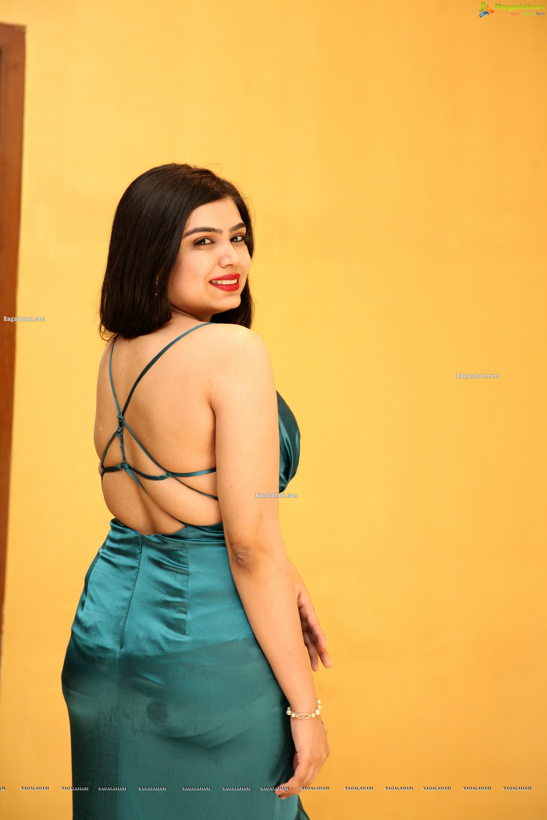 Selvin Batada in Dark Turquoise Spaghetti Straps Satin Dress, HD Photo Gallery