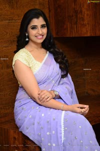 Anchor Syamala in Lavender Saree