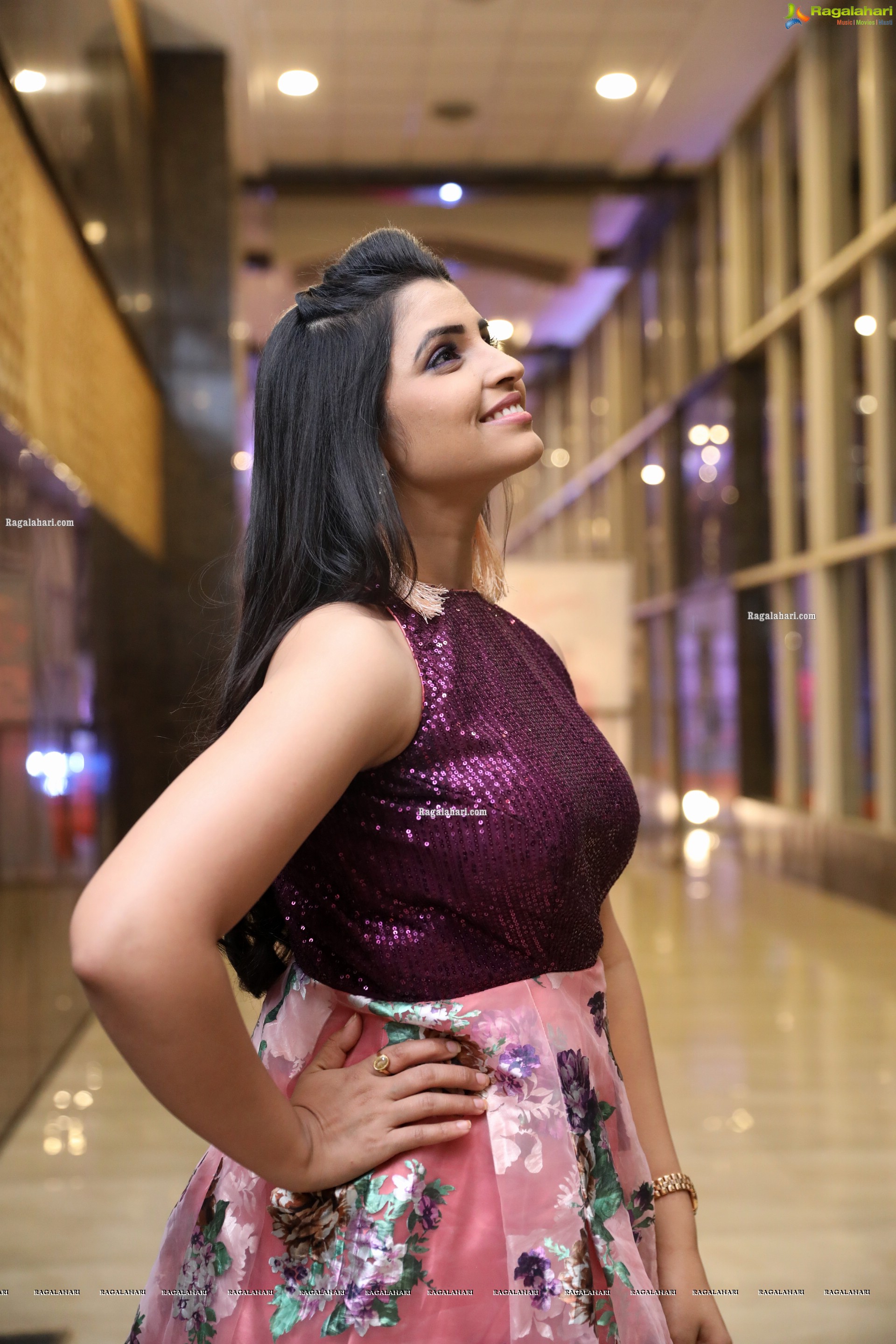 Shyamala at Roberrt Movie Pre-Release Event, HD Photo Gallery