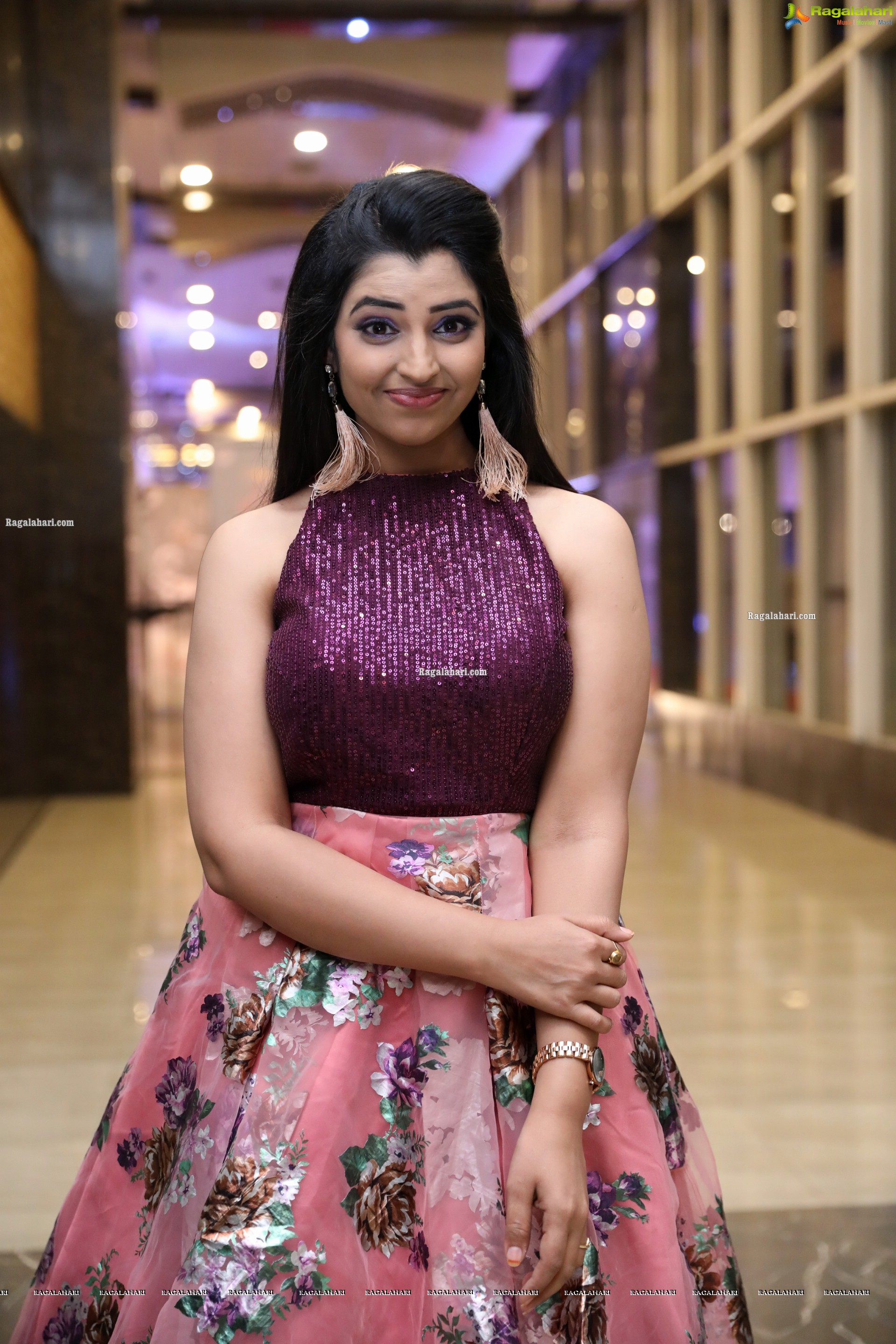 Shyamala at Roberrt Movie Pre-Release Event, HD Photo Gallery