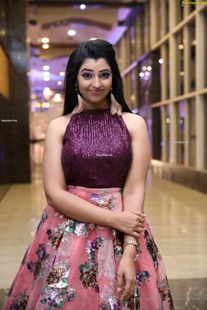 Shyamala at Roberrt Movie Pre-Release Event