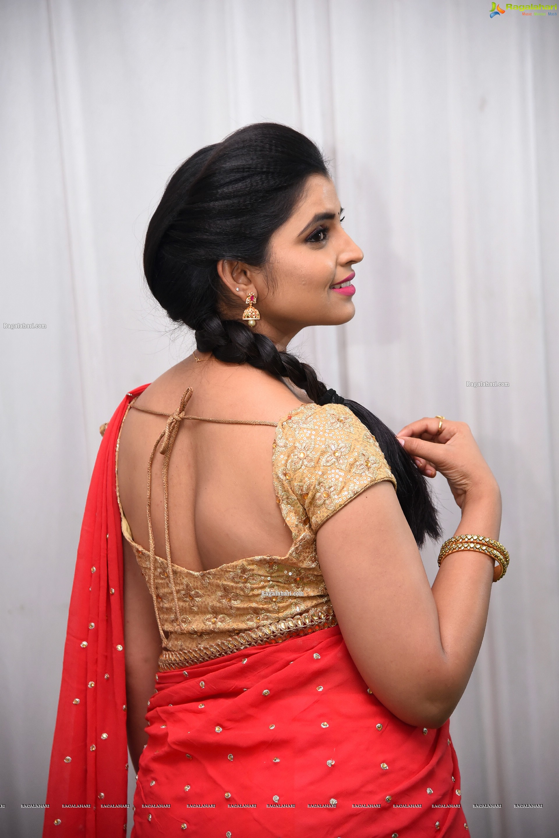 Shyamala in Pink and Red Half Saree, HD Photo Gallery