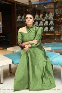 Sreemukhi at Luvih Beauty Products Promotions