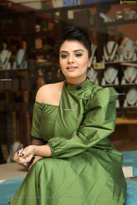 Sreemukhi at Luvih Beauty Products Promotions