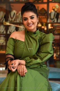 Sreemukhi at Luvih Beauty Products Promotions