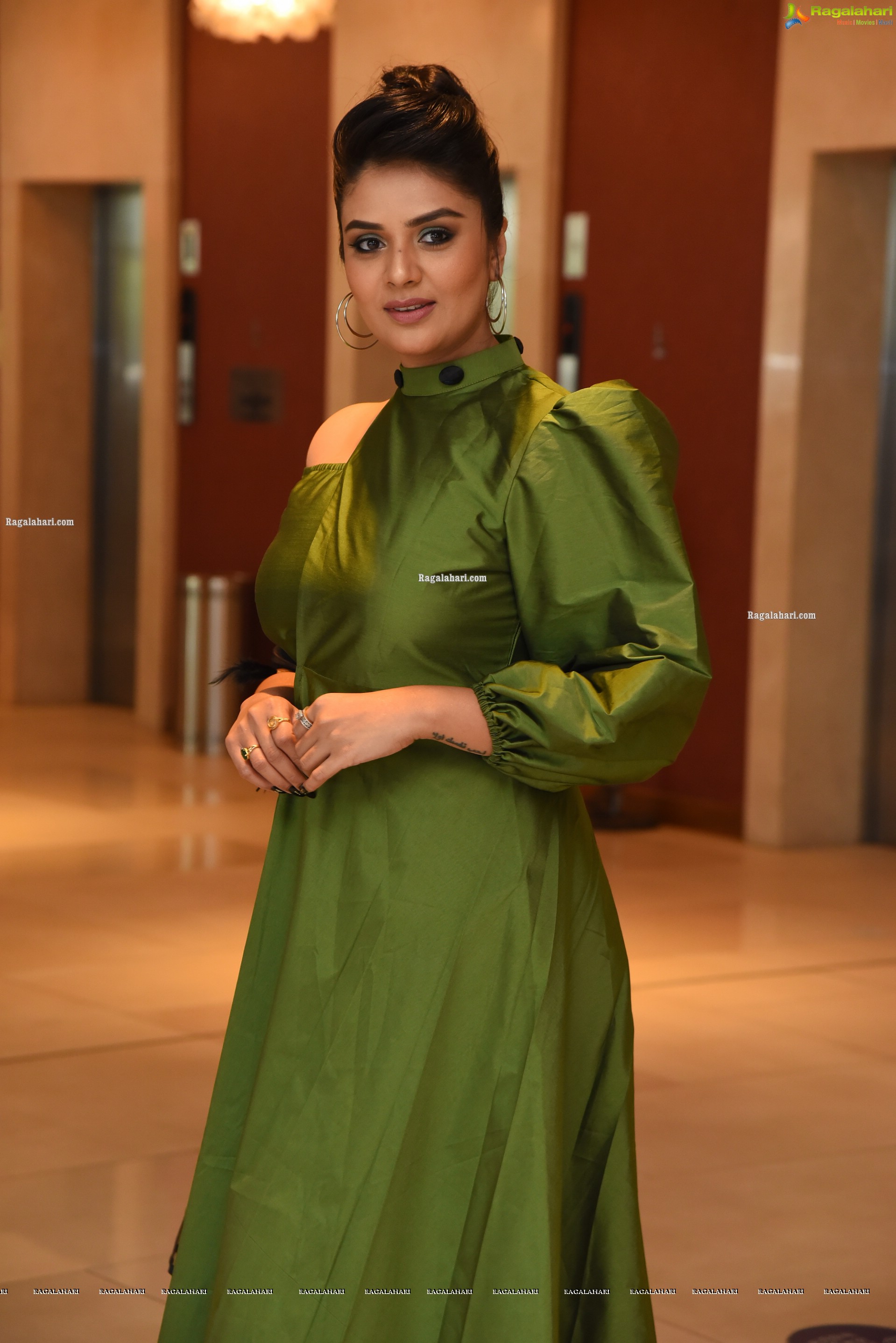 Sreemukhi at Luvih Beauty Products Promotions, HD Photo Gallery
