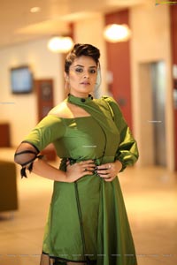 Sreemukhi at Luvih Beauty Products Promotions