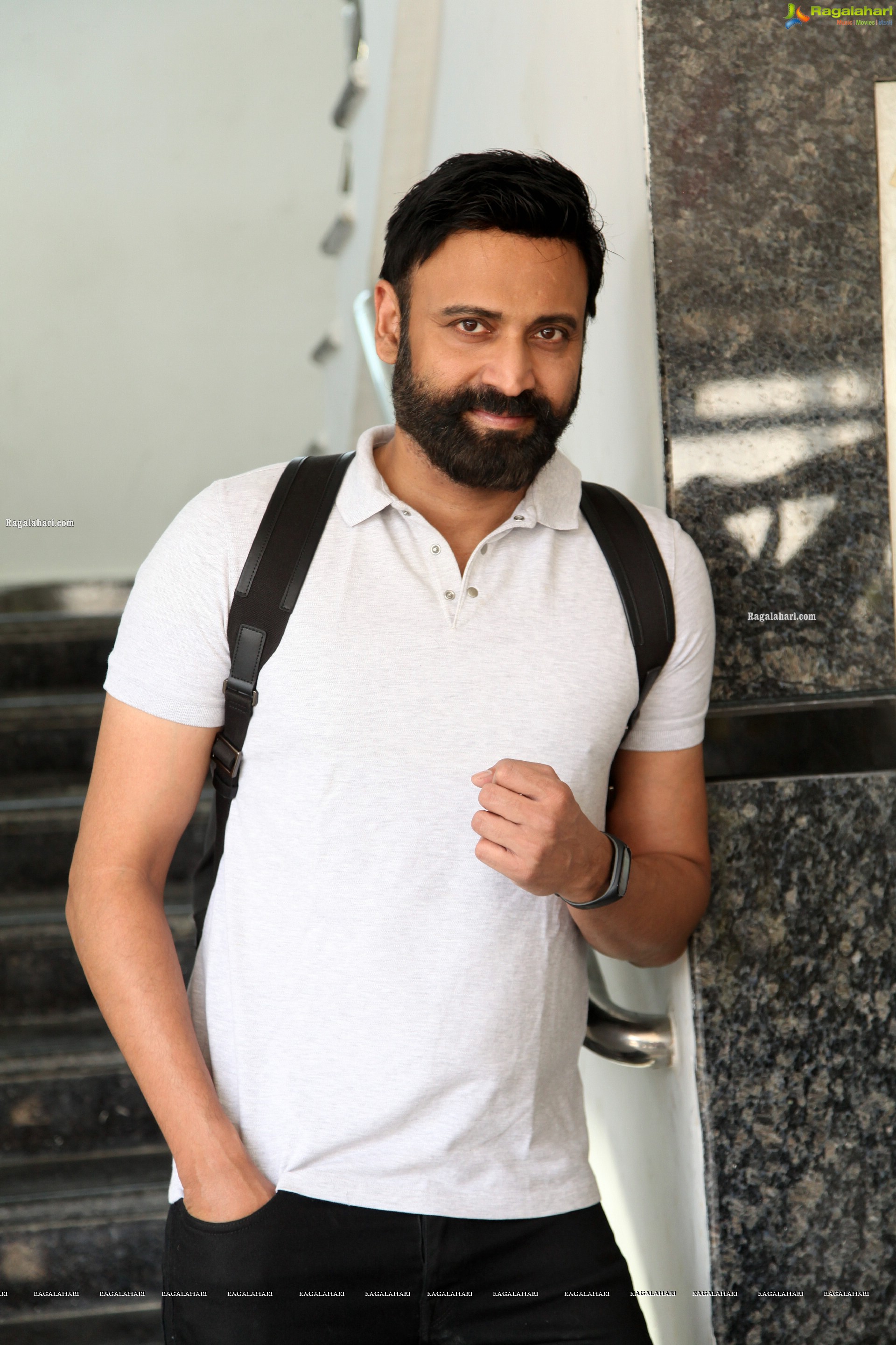 Sumanth at Kapatadhaari Movie Interview, HD Photo Gallery