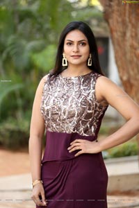 Swetaa Varma HD Photos at Rani Pressmeet