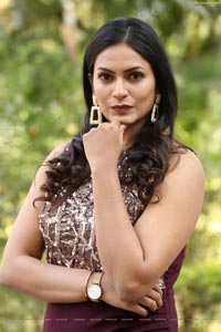 Swetaa Varma HD Photos at Rani Pressmeet