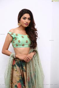 Zoya Mirza in Green Floral Lehenga