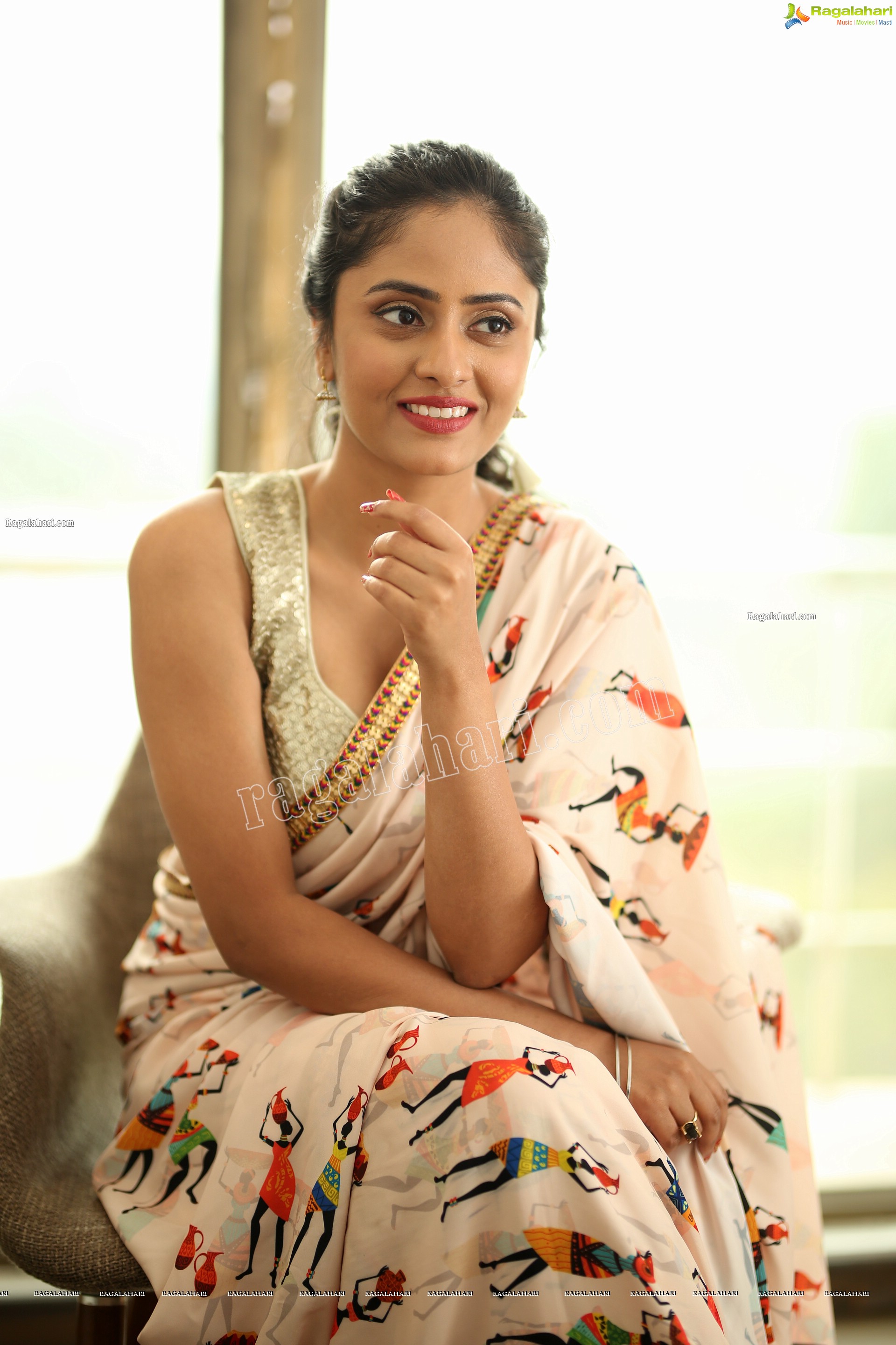 Sanya Thakur in Cream Printed Classic Saree, Exclusive Studio Shoot