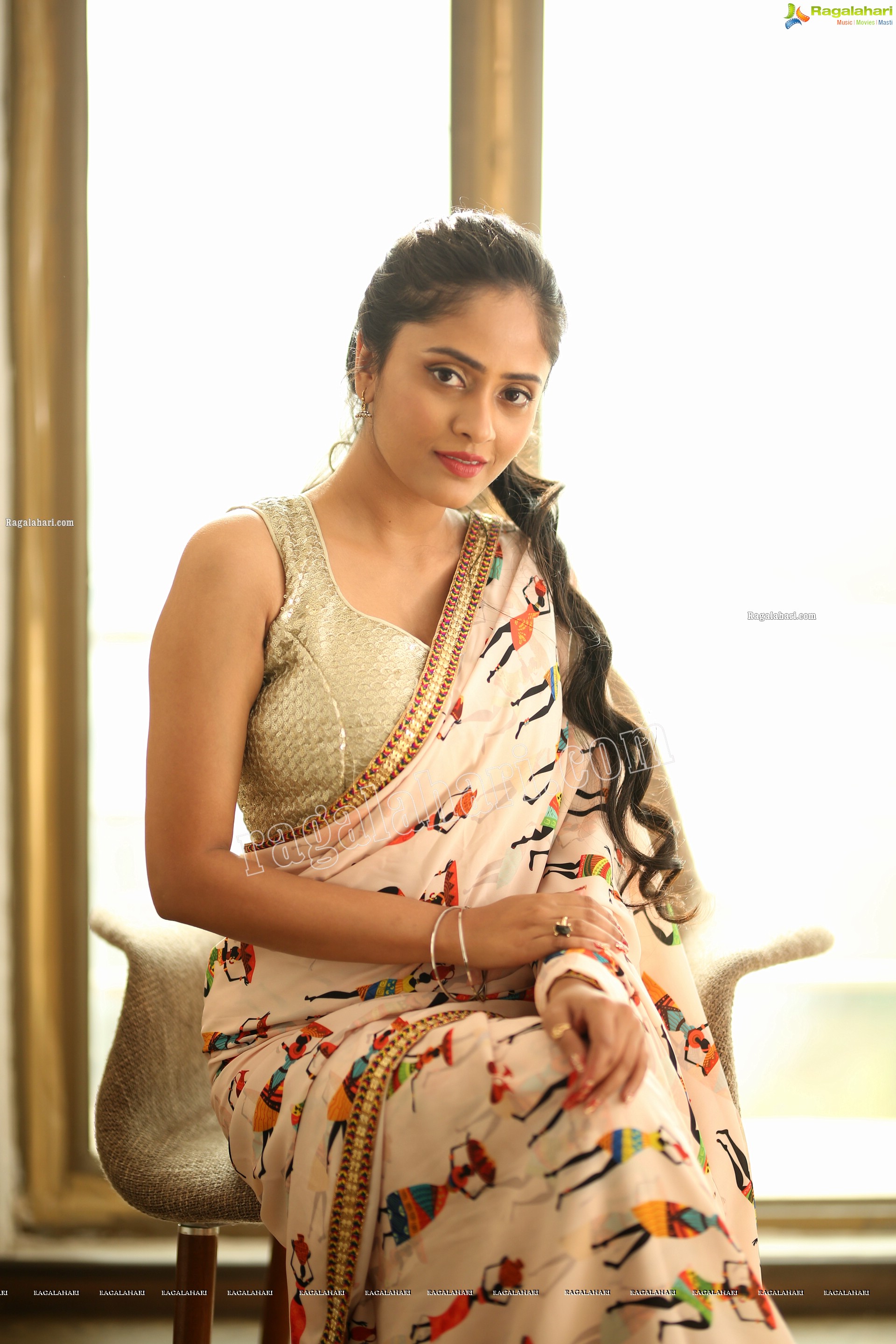 Sanya Thakur in Cream Printed Classic Saree, Exclusive Studio Shoot