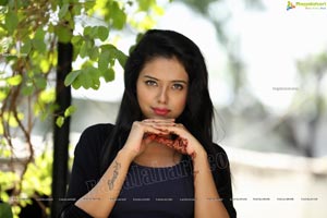 Swati Mandal in Navy Blue Tank Top and Jeans