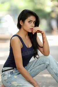 Swati Mandal in Navy Blue Tank Top and Jeans