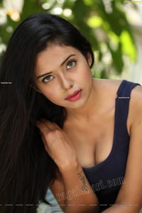 Swati Mandal in Navy Blue Tank Top and Jeans