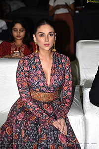 Aditi Rao Hydari at Hey Sinamika Pre-Release Event