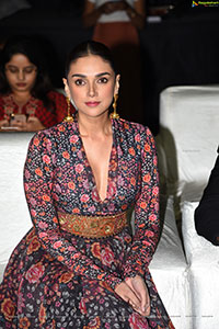 Aditi Rao Hydari at Hey Sinamika Pre-Release Event