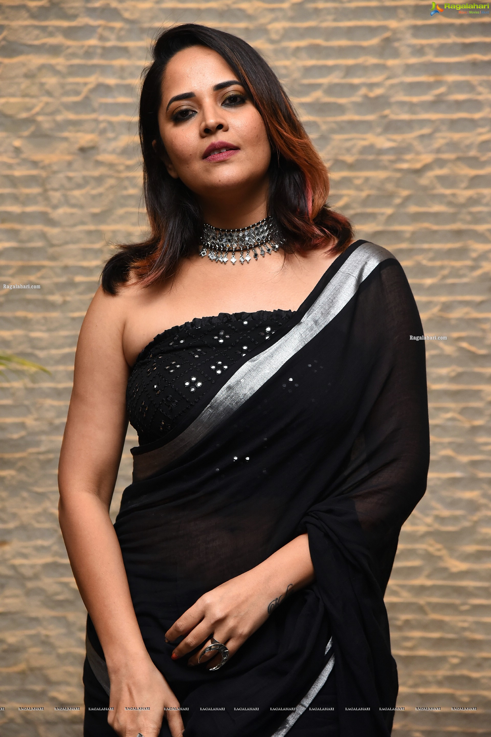 Anasuya Bharadwaj at Khiladi Movie Pre-Release Event, HD Photo Gallery