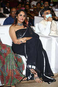 Meenakshi Choudhary at Khiladi Pre-Release Event