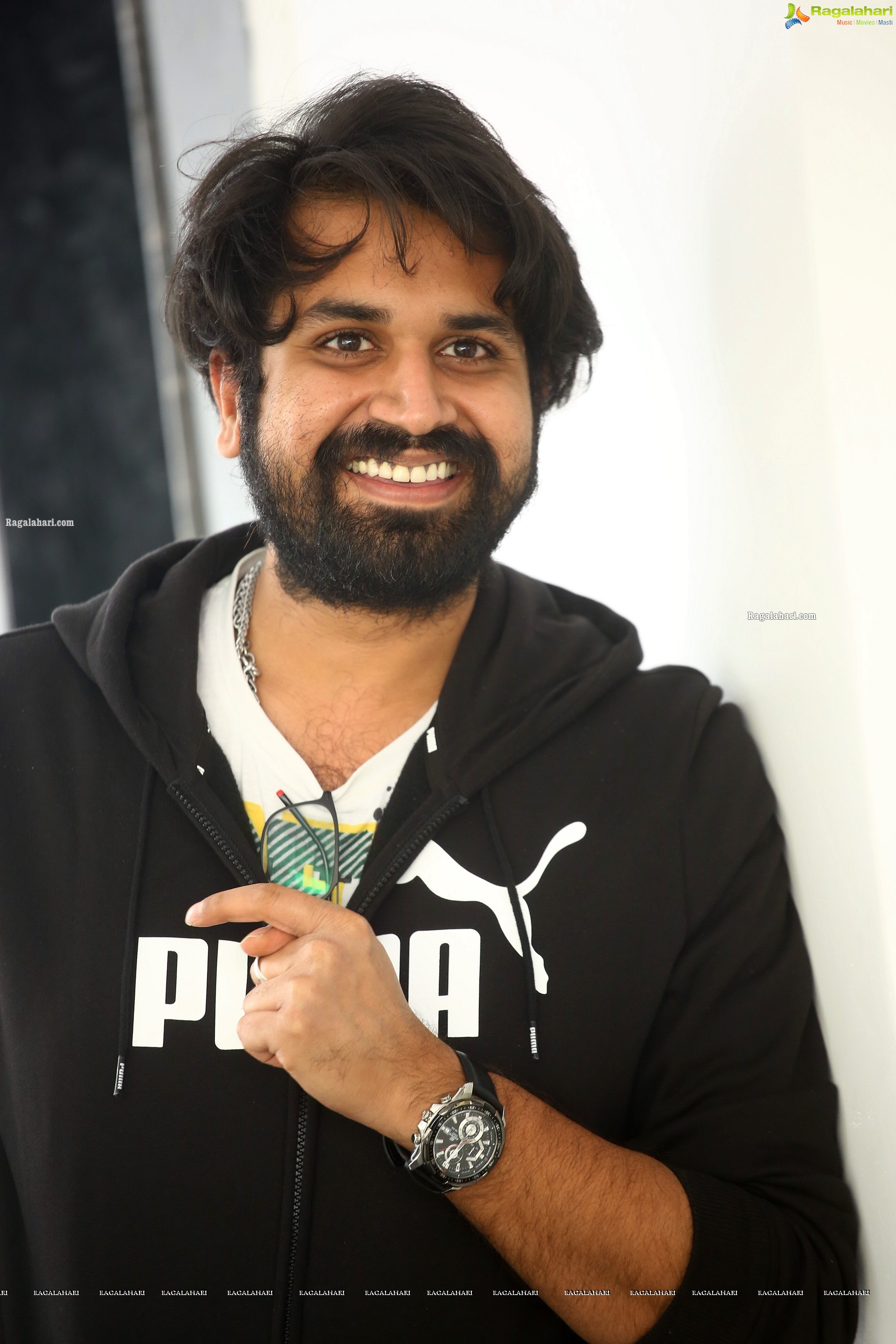 Director Vimal Krishna at DJ Tillu Movie Interview, HD Photo Gallery