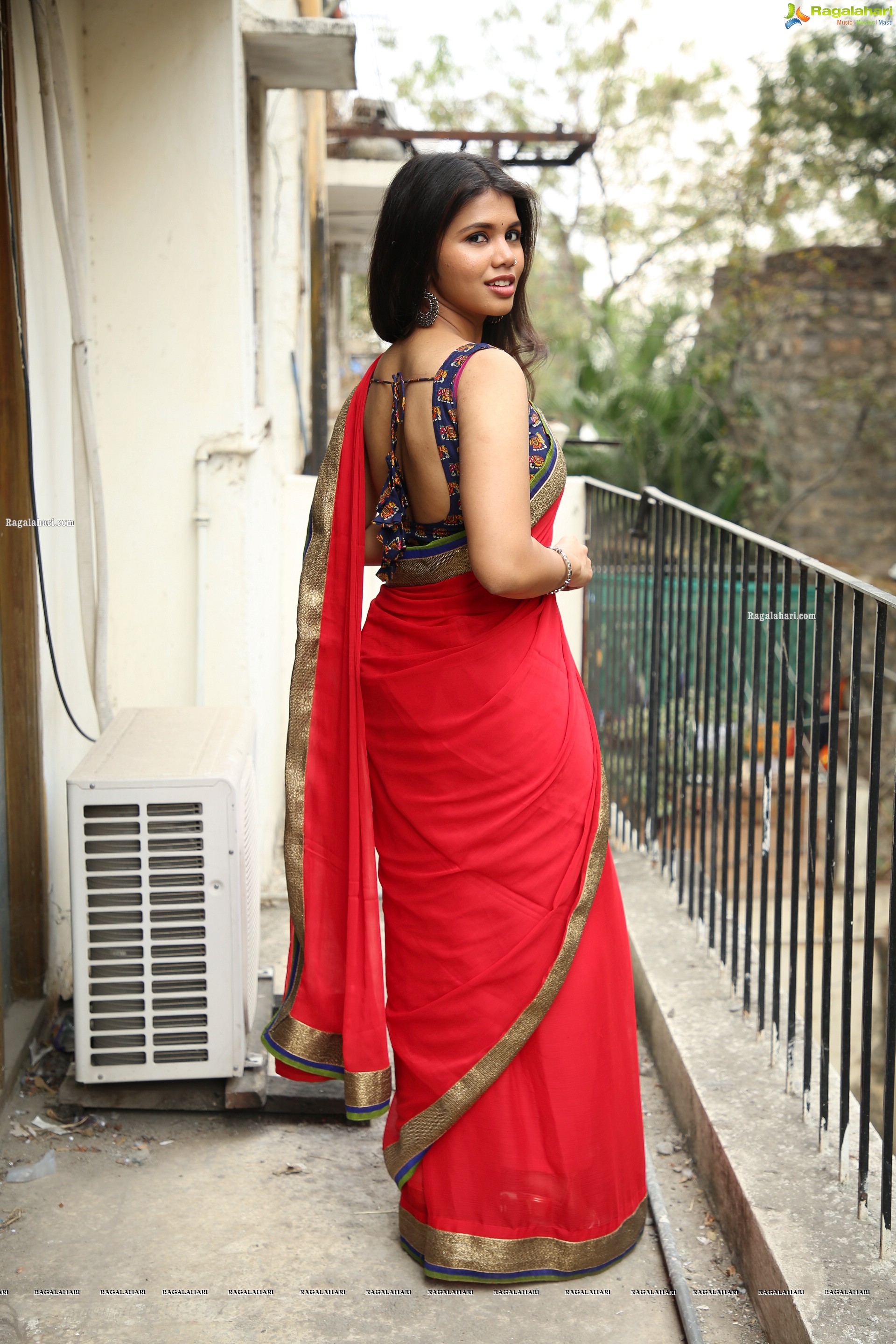 Divya Narne Beautiful Stills in Red Saree, HD Photo Gallery