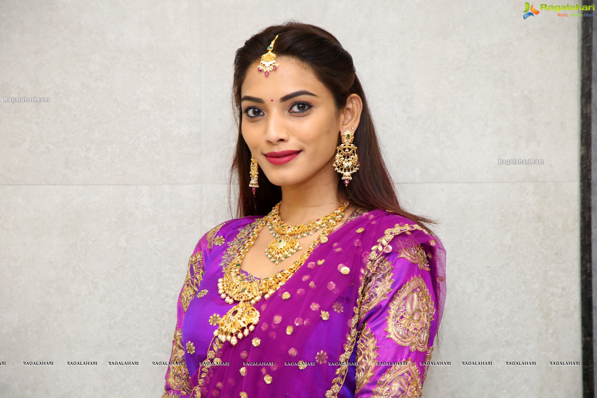 Harshini Balla Showcases a Collection of Sri Bhavani Jewels, HD Photo Gallery