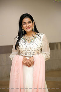 Jenny Honey in White Designer Lehenga