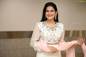 Jenny Honey in White Designer Lehenga