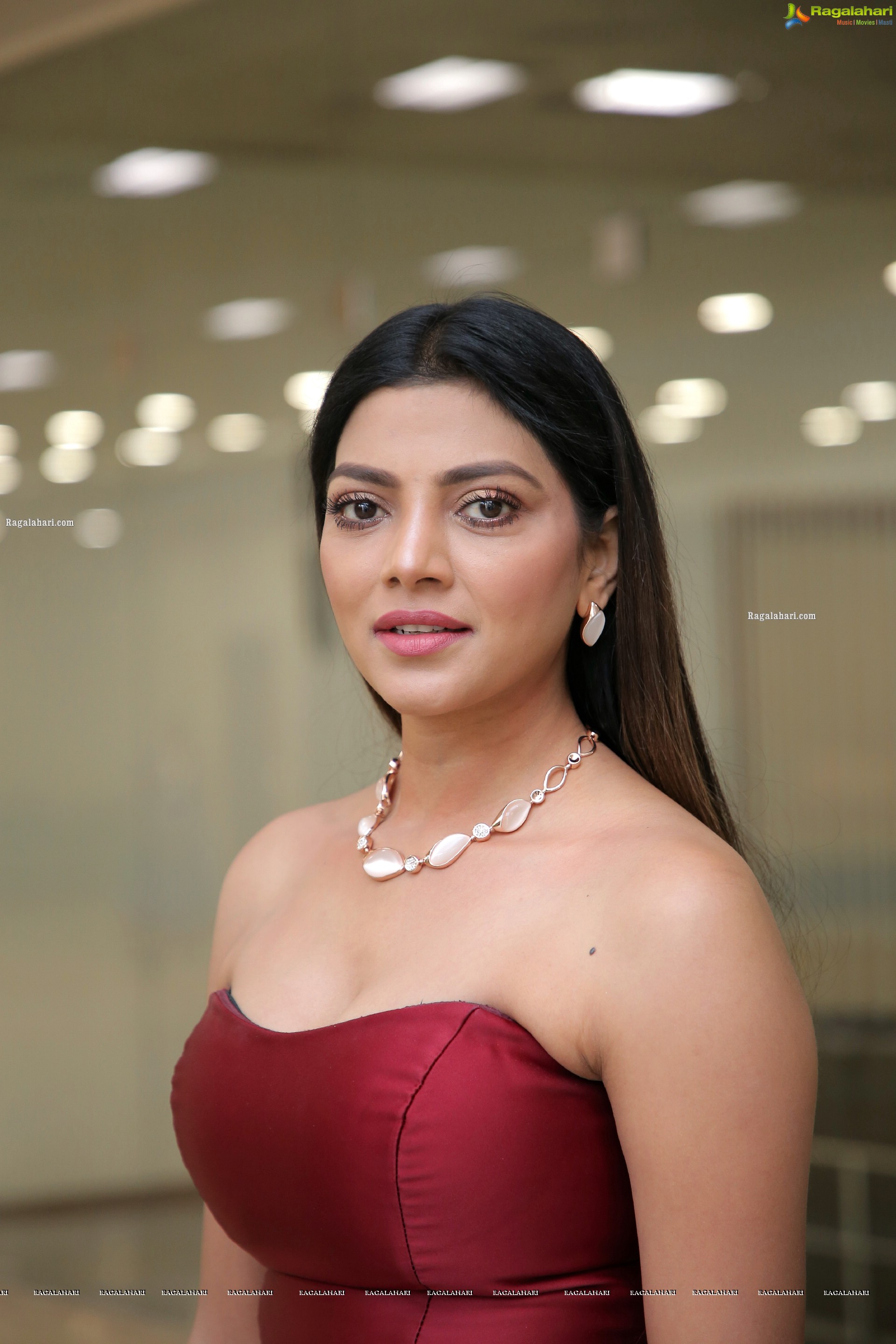 Lahari Shari in Red Off Shoulder Dress, HD Photo Gallery