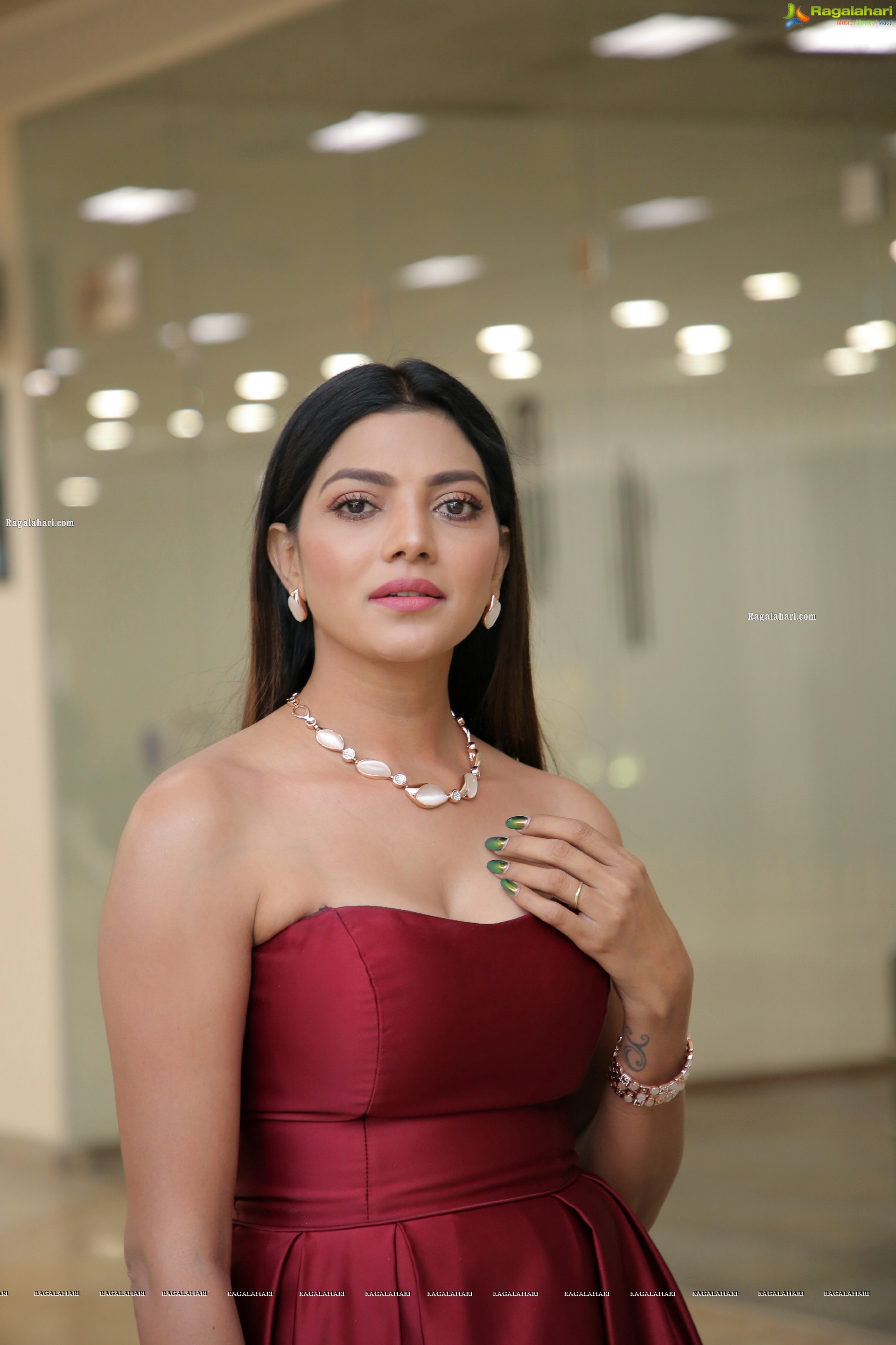 Lahari Shari in Red Off Shoulder Dress, HD Photo Gallery