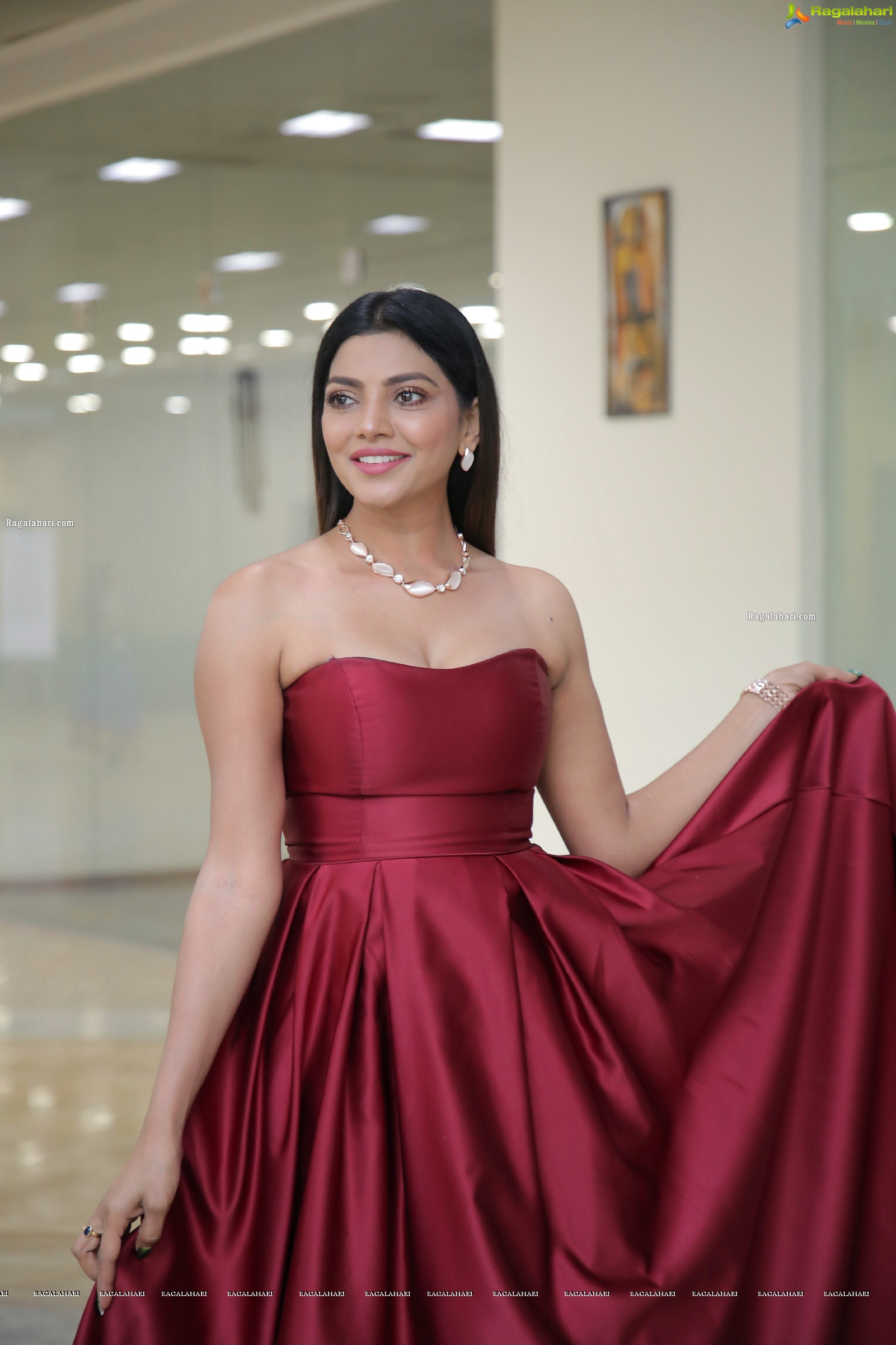 Lahari Shari in Red Off Shoulder Dress, HD Photo Gallery