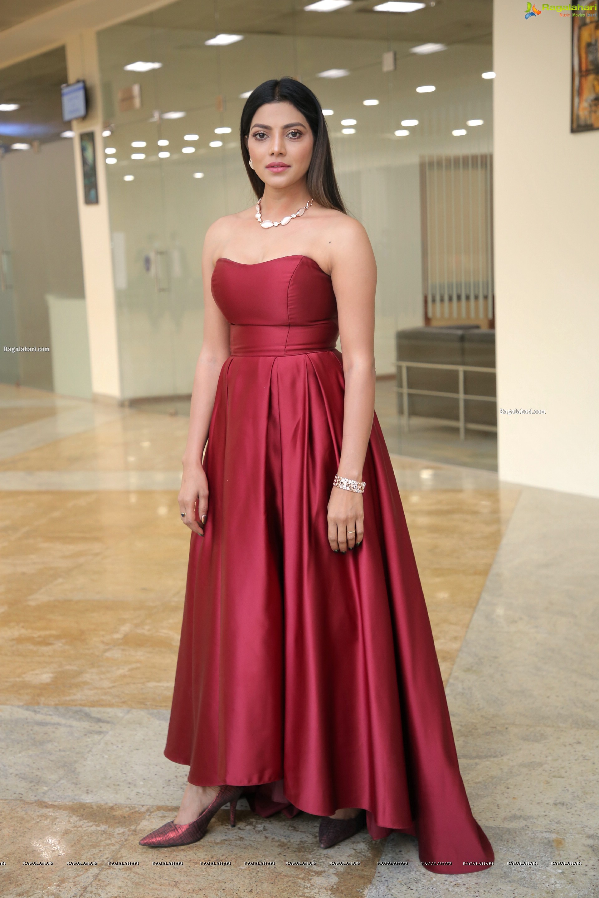 Lahari Shari in Red Off Shoulder Dress, HD Photo Gallery