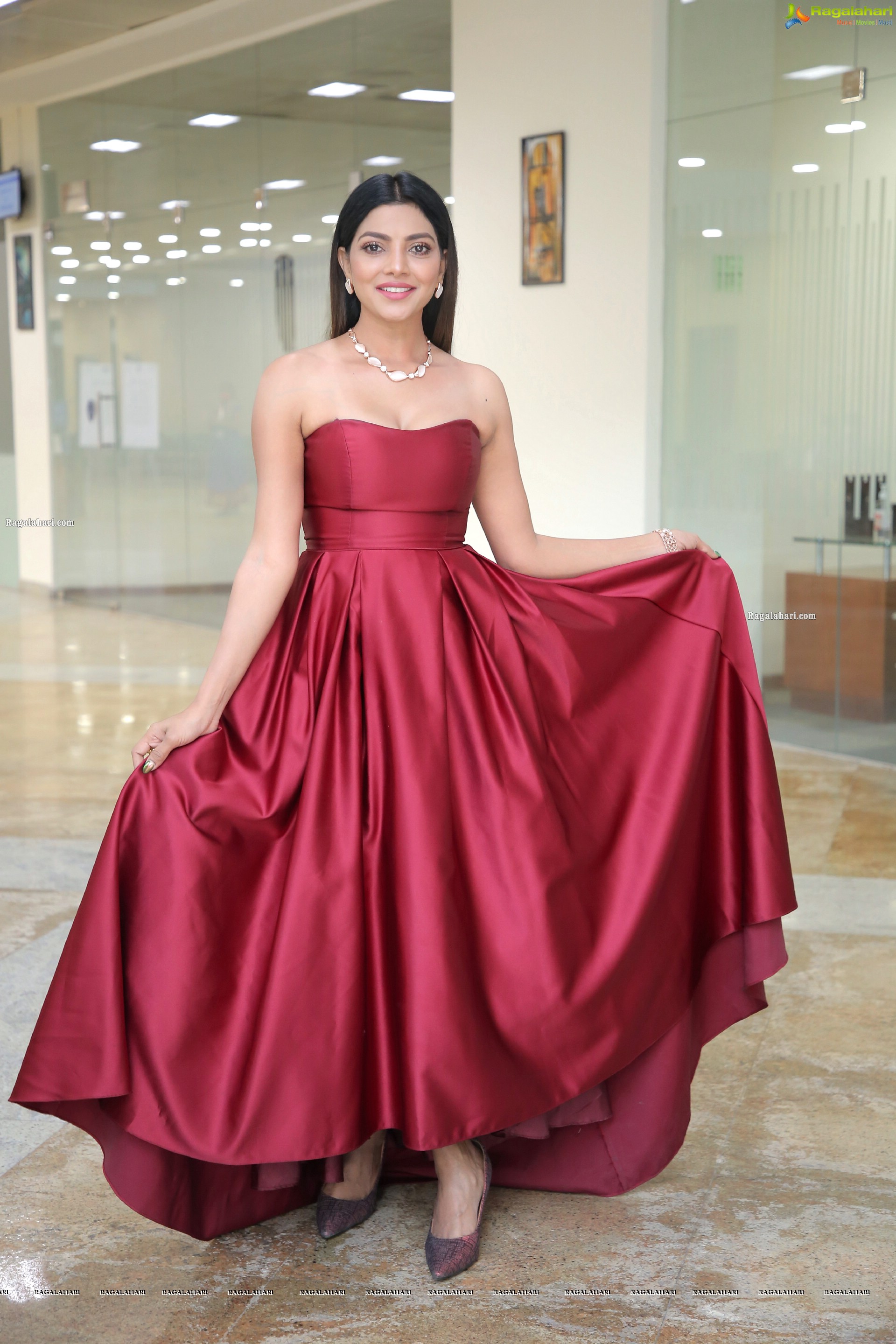 Lahari Shari in Red Off Shoulder Dress, HD Photo Gallery