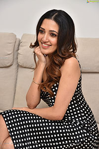 Neha Shetty at DJ Tillu Movie Interview