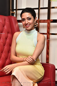 Neha Shetty at DJ Tillu Trailer Launch