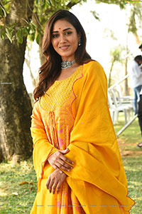Nivetha Pethuraj at Das Ka Dhamka Movie Opening