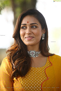 Nivetha Pethuraj at Das Ka Dhamka Movie Opening