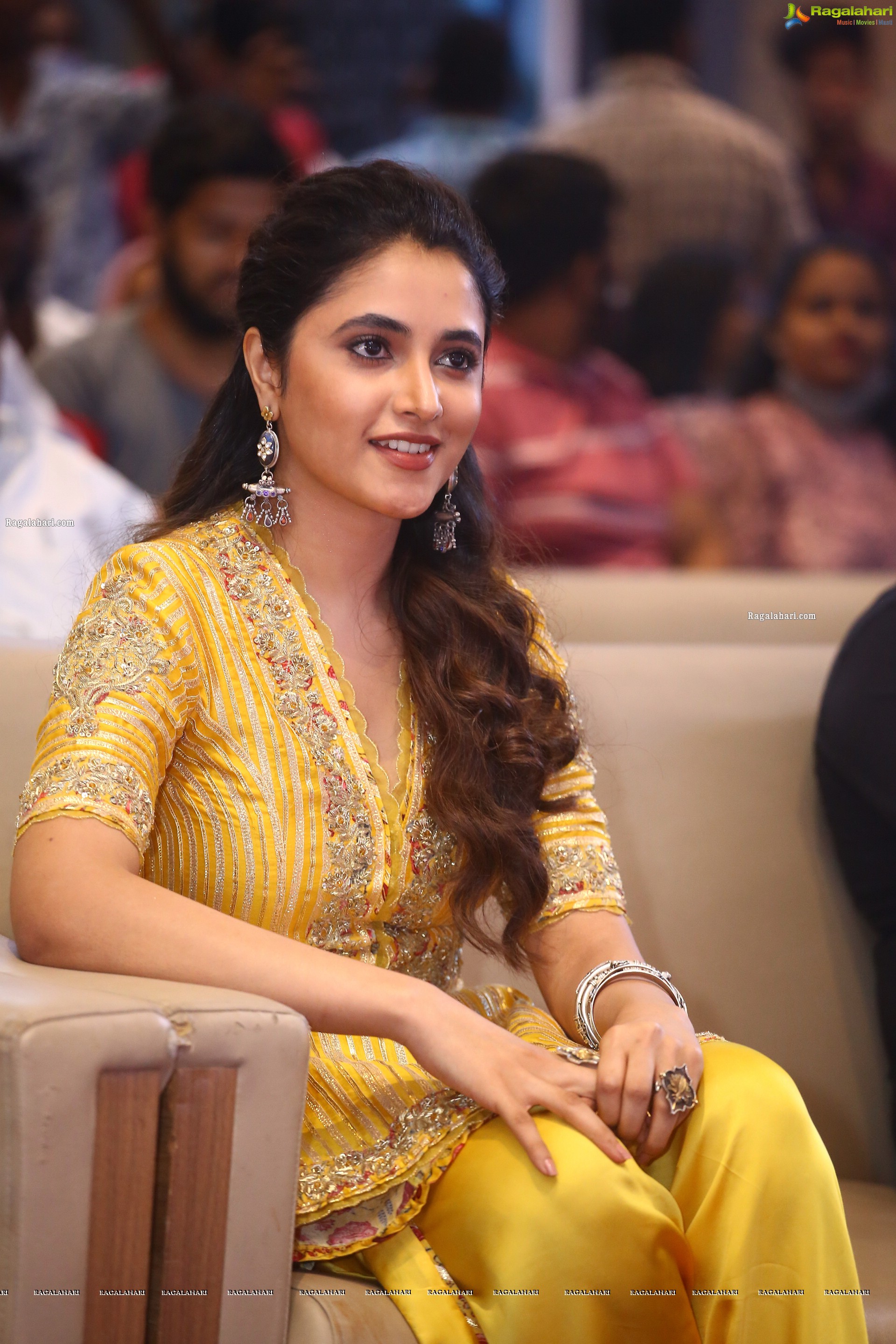 Priyanka Arul Mohan at ET Movie Pre-Release Event, HD Photo Gallery
