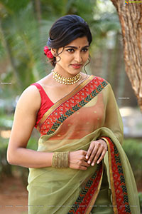 Sai Dhanshika at Shikaru Movie Trailer Launch