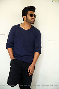 Sharwanand at Aadavallu Meeku Johaarlu Press Meet