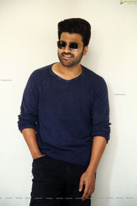 Sharwanand at Aadavallu Meeku Johaarlu Press Meet