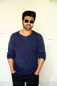 Sharwanand at Aadavallu Meeku Johaarlu Press Meet