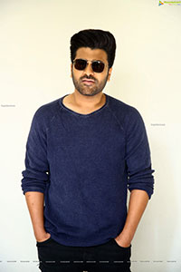 Sharwanand at Aadavallu Meeku Johaarlu Press Meet